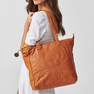 The Wanderers Travel Co. The Petite Parisian Tote Bag